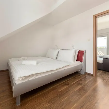 Frida's Place Daire Ljubljana